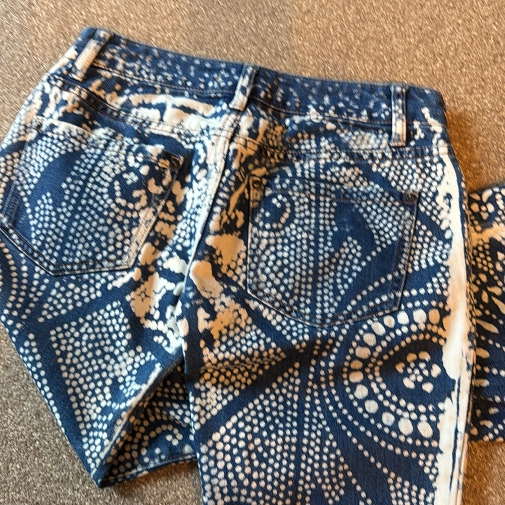 Jean - Picture 3 of 3